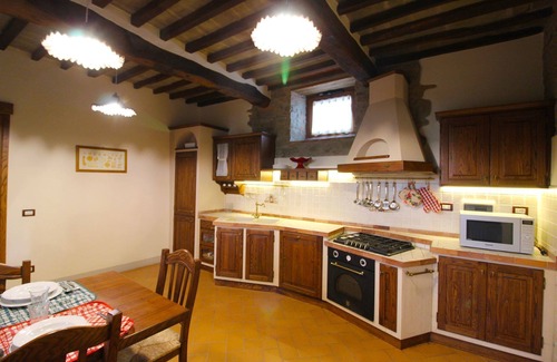 Pieve al Bagnoro Villa | Beautiful private villa for 20 guests with private pool, WIFI, TV, terrace, pets allowed and par.