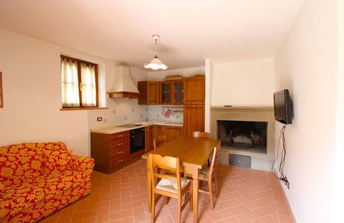 Pieve al Bagnoro Villa | Beautiful private villa for 20 guests with private pool, WIFI, TV, terrace, pets allowed and par.