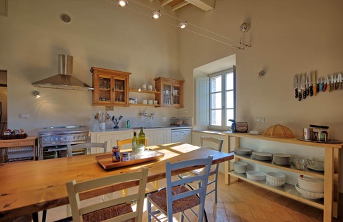 Le Piazze Villa | Beautiful private villa for 6 people with pool, A/C, WIFI, panoramic view and parking