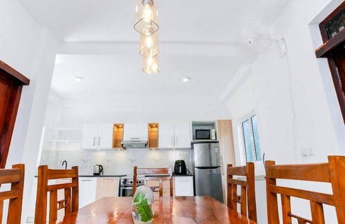 Matara Villa | Beautiful private villa near the Madiha beach/5 bedrooms/surf & Relax