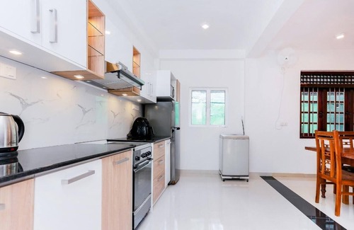 Matara Villa | Beautiful private villa near the Madiha beach/5 bedrooms/surf & Relax