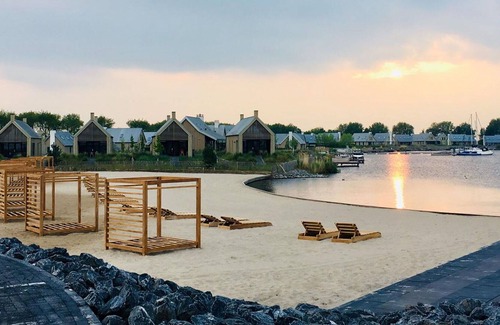 Tholen House | Beautiful private villa for 6 people with WIFI, TV and parking