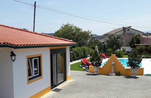 Povoa House | Beautiful private villa for 4 people with pool, WIFI, TV, terrace and parking