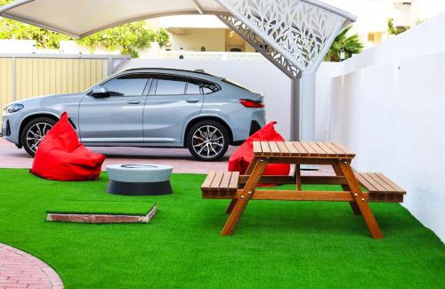 Umm Suqeim 3 Villa | Beautiful private villa with pool