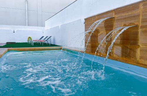 Umm Suqeim 3 Villa | Beautiful private villa with pool