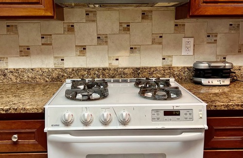 Ashley Oaks House | Beautiful Private west Knoxville home 2700sf