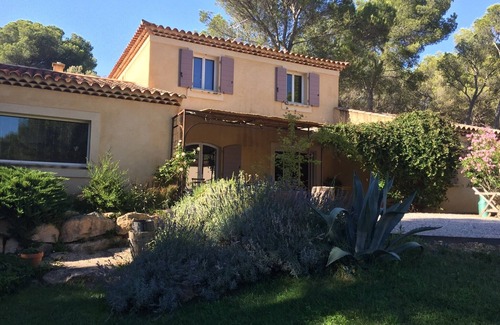 Pelissanne House | Beautiful property in quiet location