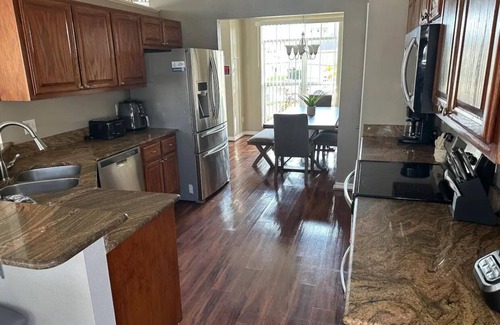 Lake Davenport Estates House | Beautiful, Quaint, Clean 4-bedroom/2.5 home 7.8 miles from all Disney Parks!
