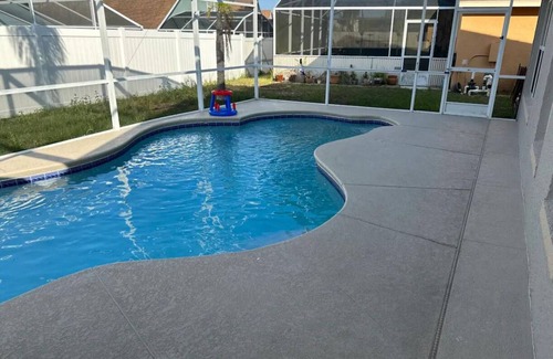 Lake Davenport Estates House | Beautiful, Quaint, Clean 4-bedroom/2.5 home 7.8 miles from all Disney Parks!
