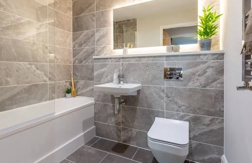 Inchicore Apartment | Beautiful Queen Room 15mins to CityCentre