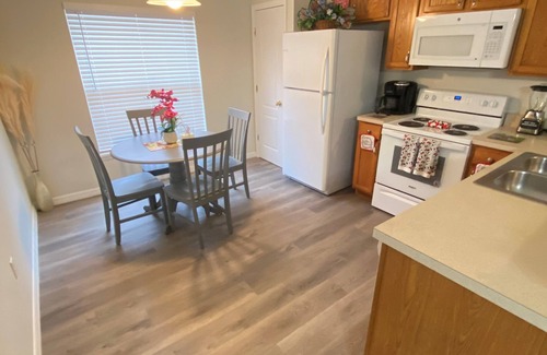 Sandy Ridge House | Beautiful recently renovated 5 bed/3 bath villa,
