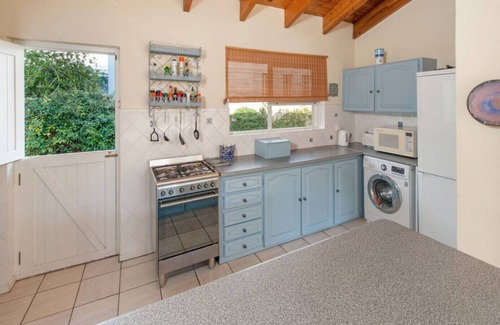 Voelklip House | Beautiful relaxing Hermanus home