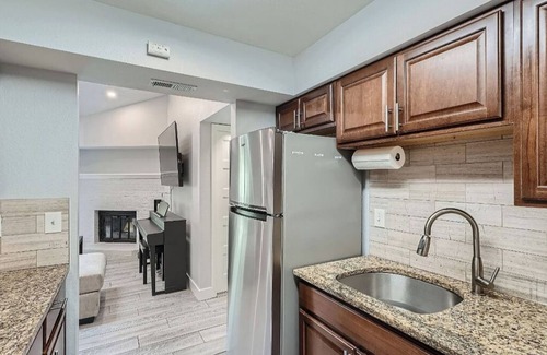 Aurora Condo | Beautiful remodeled Condo in Aurora Colorado - Single Room