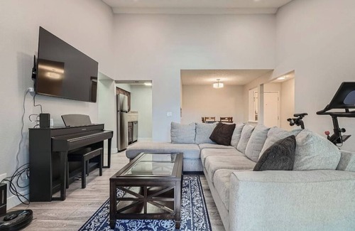 Aurora Condo | Beautiful remodeled Condo in Aurora Colorado - Single Room