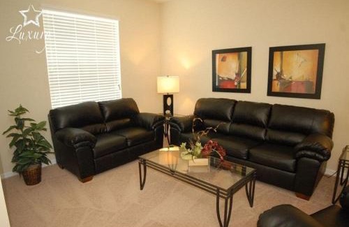 Veranda Palms House | Beautiful Renovated 6 Bed Pool Home home