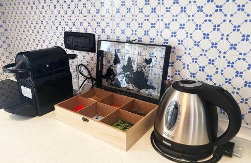 Les Baumettes Apartment | BEAUTIFUL renovated apartment ,NEXT TO THE BEACH ! AIR-C, FREE PARKING!