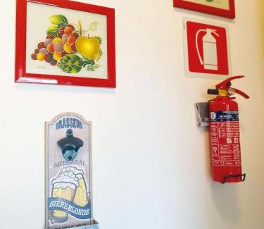 Les Baumettes Apartment | BEAUTIFUL renovated apartment ,NEXT TO THE BEACH ! AIR-C, FREE PARKING!