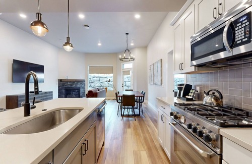 Park City Condo | Beautiful resort condo with incredible amenities and shuttle service