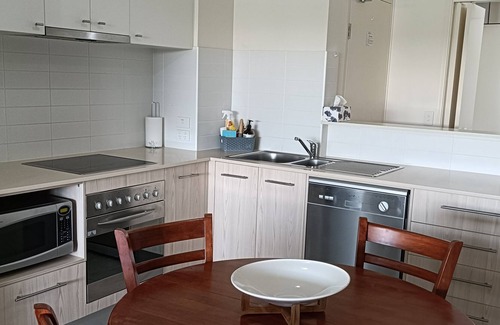 Urangan Resort | Beautiful Resort So Close to Urangan Marina