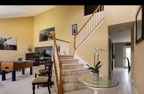 Yaphank House | Beautiful Resort Like Home: Game room, Gym & Pool