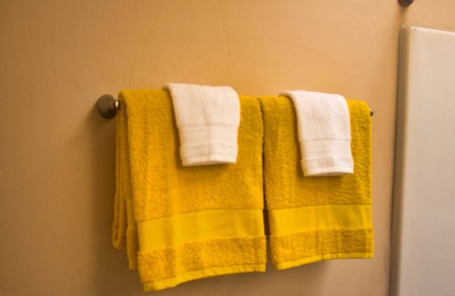 Camarillo Cottage | Beautiful retreat close to all essentials! Very safe place to be during COVID-19