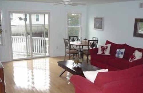 Harvey Cedars House | Beautiful reverse living home with built-in pool