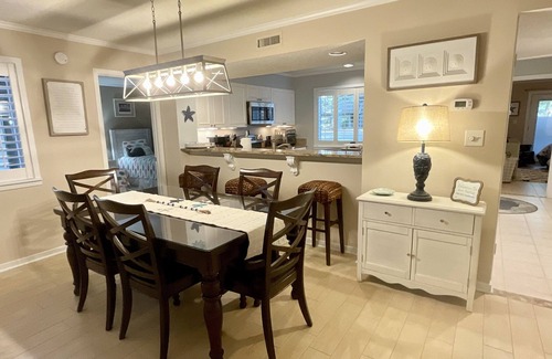 Arcadian Shores Villa | Beautiful Richmond Park villa with full access to all resort amenities, 21C!