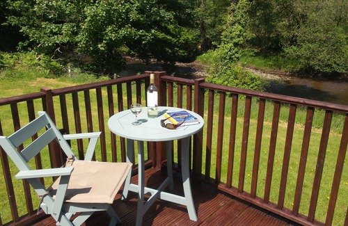 Builth Wells Ski Chalet | Beautiful river front self catering holiday lodge.