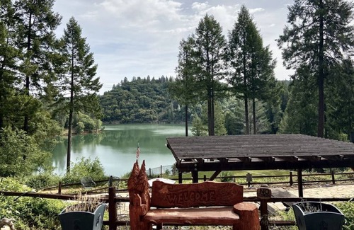 Cedar Ridge Apartment | Beautiful Rollins Lake Inn - Studio Cabin #2