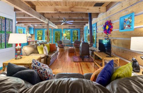 Marshall House | Beautiful Rustic Cabin Surrounded by Nature with Incredible Views and a Wrap-Around Deck for an Amazing Glamping Experience in Marshall, NC