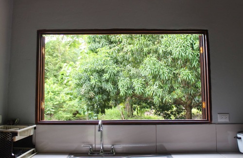 Cabuya House | Beautiful Rustic Tree Spirit House in Cabuya