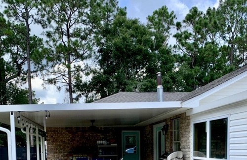 Milton House | Beautiful RV with salt water pool and hot tub