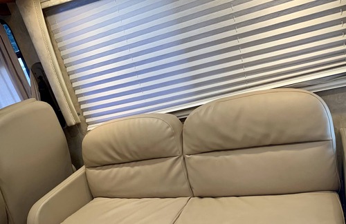 Milton House | Beautiful RV with salt water pool and hot tub