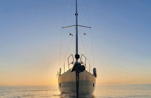 La Paz Boat Rental | Beautiful Sailboat Bnb
