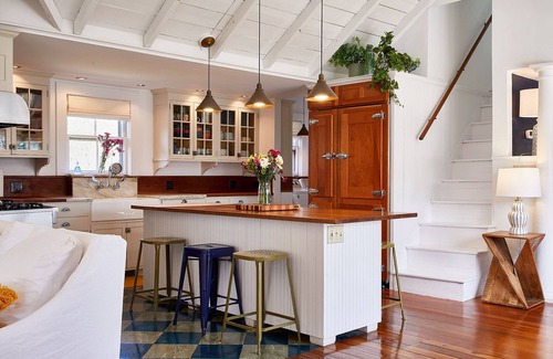 Siasconset House | Beautiful 'Sconset Victorian House w/Beach Access