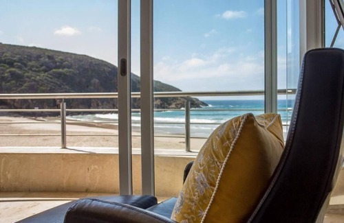 Herolds Bay House | Beautiful Sea Facing Room