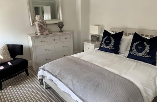 Cleethorpes Apartment | Beautiful Seafront Studio Apartment