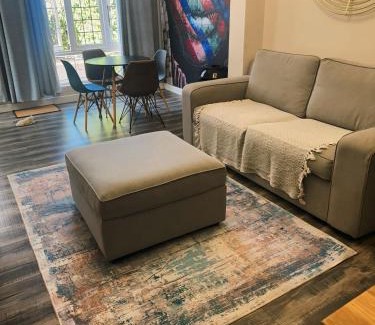 Cape Town Apartment | Beautiful SeaPoint Holiday Apt