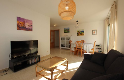 Llanca Apartment | Beautiful seaside apartment in quiet neighborhood