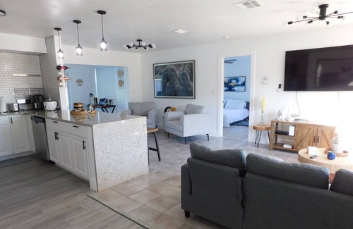 Joel House | Beautiful Seasonal Home w/pool