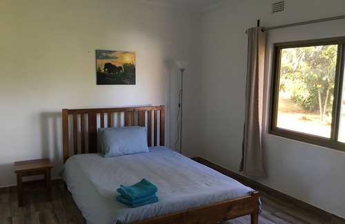 Lusaka House | Beautiful serviced house (6 persons) with garden