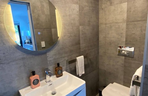 Greenlane - Ellerslie Apartment | Beautiful & serviced new apartment in Ellerslie
