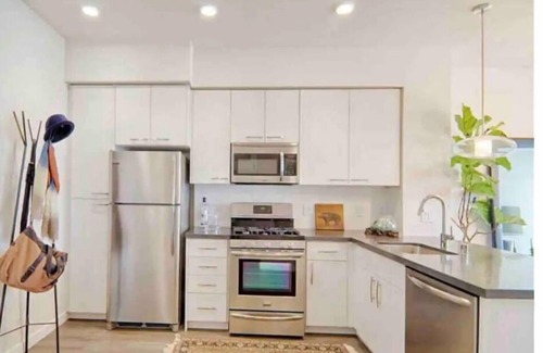 Melrose Apartment | Beautiful Single BR Apt in West Hollywood