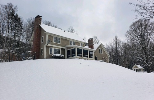 Stowe Hollow House | Beautiful ski House with Fireplaces and Mountain Views