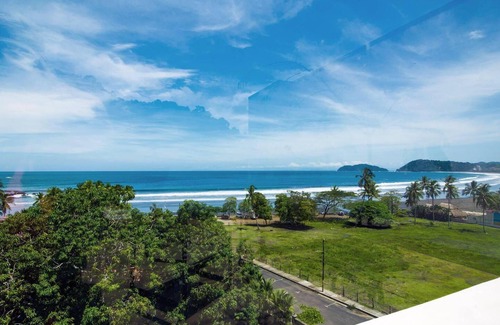 Jaco Villa | Beautiful Small Three Bedroom