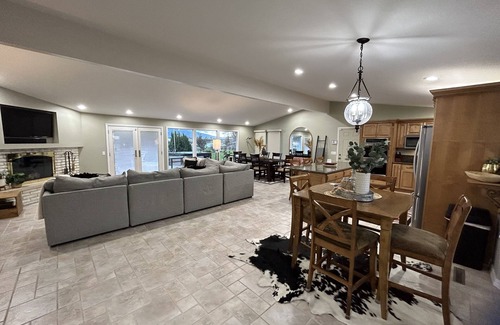 Elba House | Beautiful Snake River Property