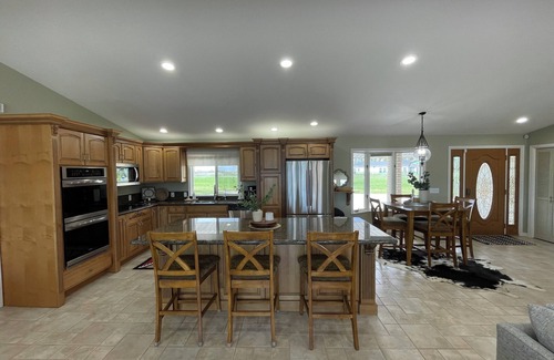 Elba House | Beautiful Snake River Property