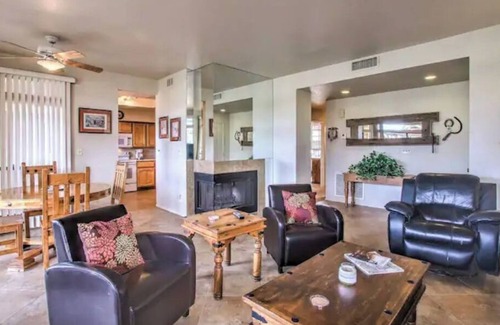 Central Scottsdale Villa | Beautiful Southwest Casita - Pool, Tennis/Pickleball Haven!