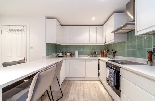De Beauvoir Apartment | Beautiful & Spacious Apartment with Gorgeous Patio