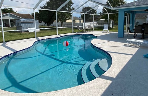 Port Saint Lucie House | Beautiful Spacious home with large heated Pool - Summer Fun and Winter Escapes
